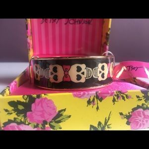 Brand New Betsey Johnson Skull Cuff Bracelet